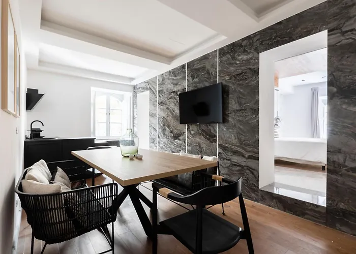 Sonder — Trevi Suites